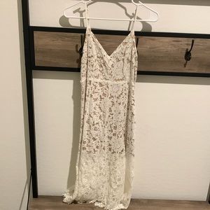Lulus White Long Dress Size Small